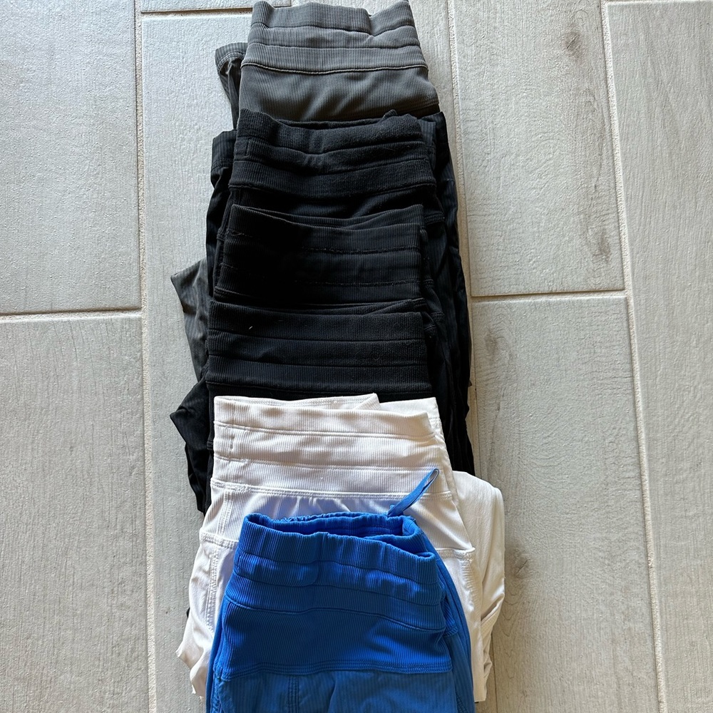 Lot of 6 Lululemon Street to Studio pants size 4.